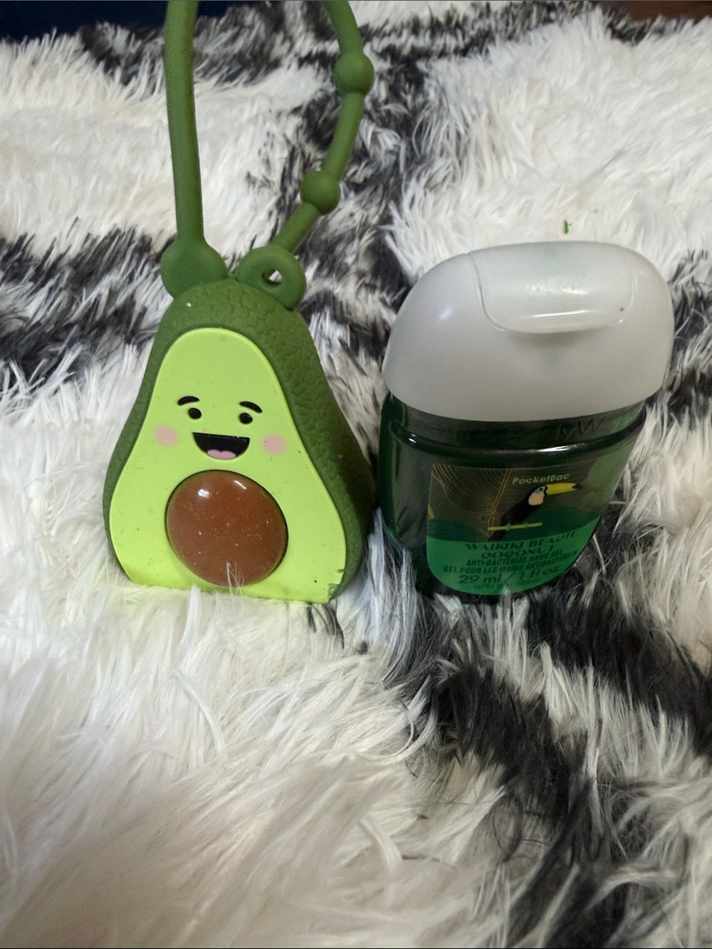 # 60.Bath & Body Works Avocado Silicone Hand Sanitizer Holder in Green